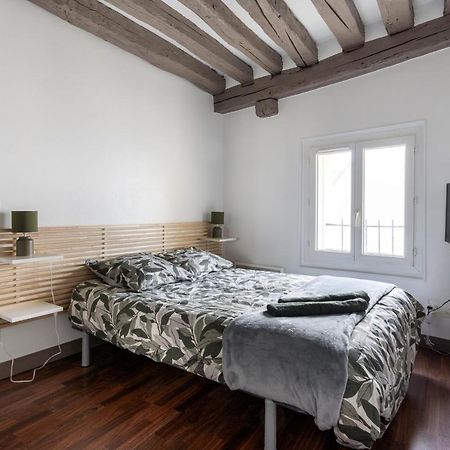 Iloc Appartement Étampes Eksteriør billede